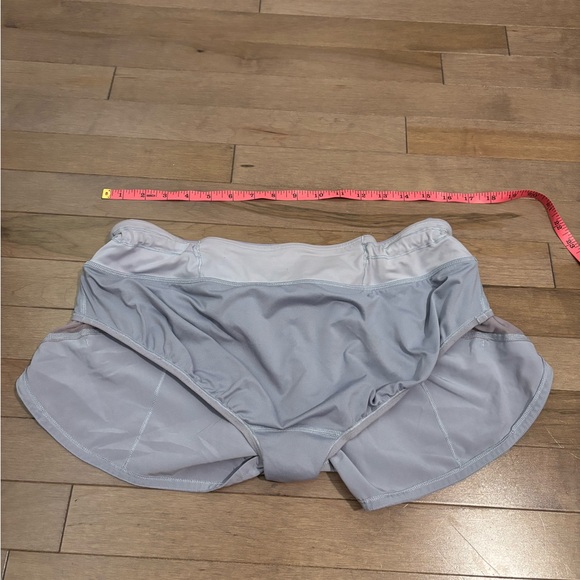 Lululemon Shorts Speed Up Shorts 2.5” in berry mist lilac light purple 10 - Picture 12 of 12